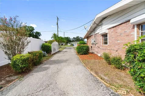 820 Piedmont Drive SE Winter Haven FL 33880