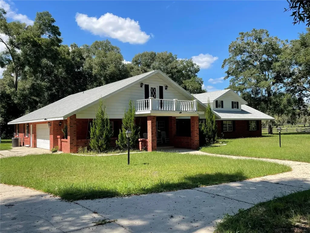9526 SW 72nd Court Ocala FL 34476