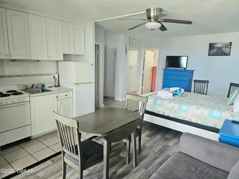1233 S Atlantic Avenue Daytona Beach FL 32118