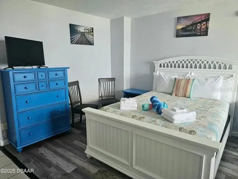 1233 S Atlantic Avenue Daytona Beach FL 32118