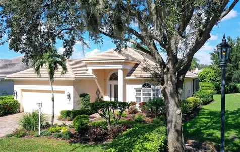 7053 Lennox Place University Park FL 34201