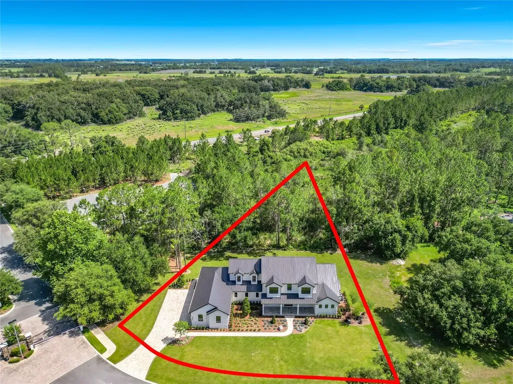 405 Long And Winding Road Howey In The Hills FL 34737