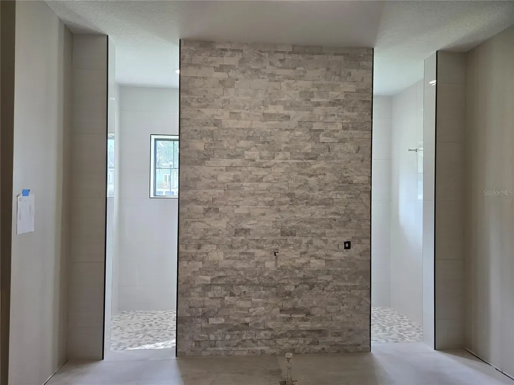 405 Long And Winding Road Howey In The Hills FL 34737