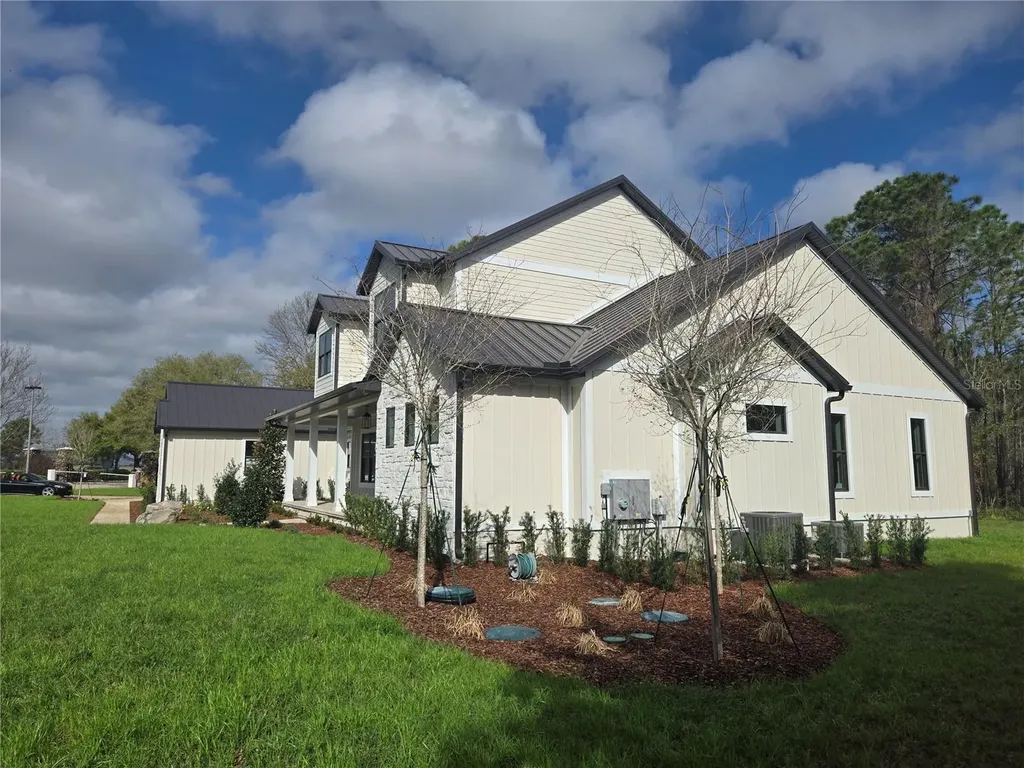 405 Long And Winding Road Howey In The Hills FL 34737