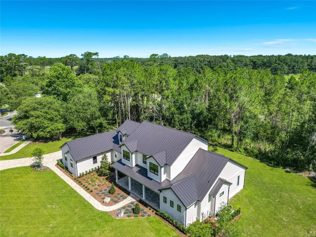 405 Long And Winding Road Howey In The Hills FL 34737