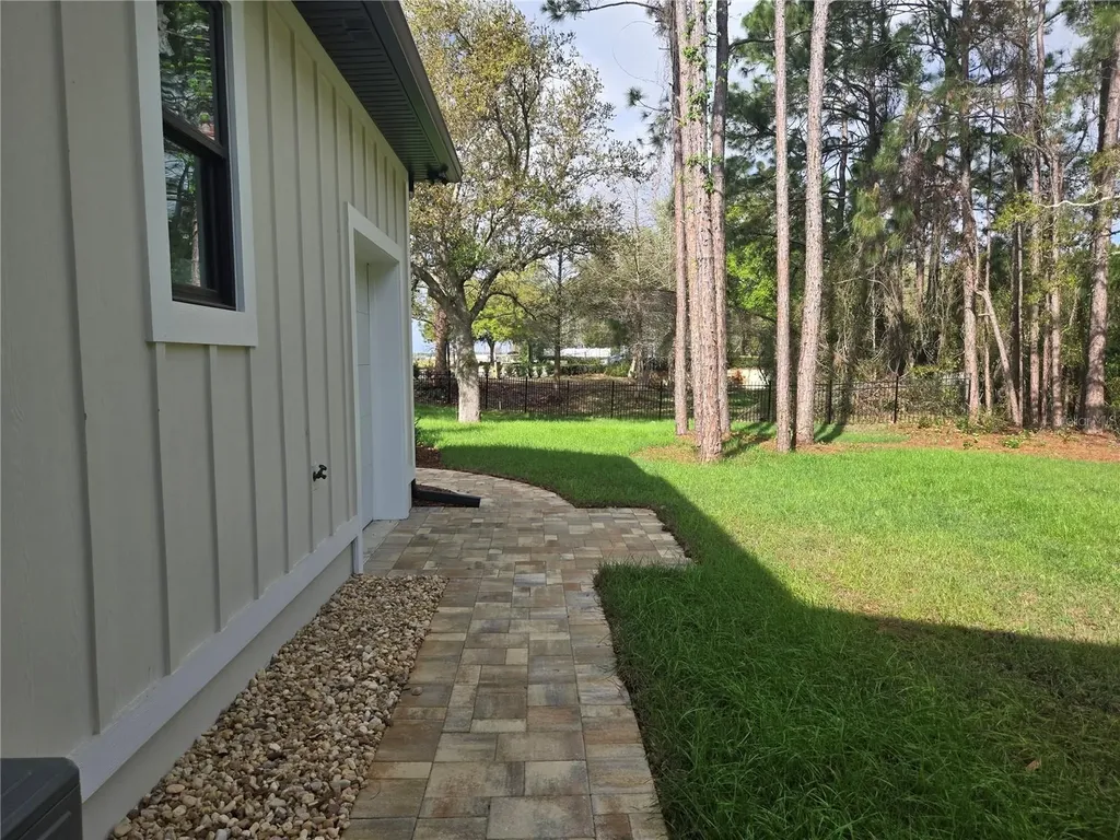 405 Long And Winding Road Howey In The Hills FL 34737