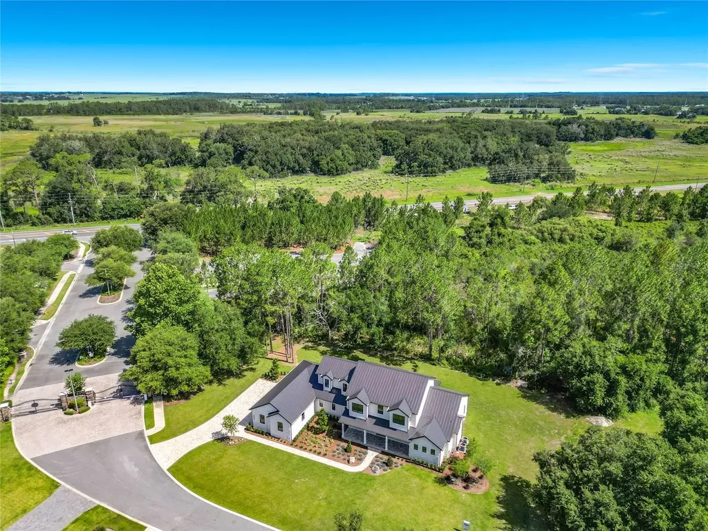 405 Long And Winding Road Howey In The Hills FL 34737