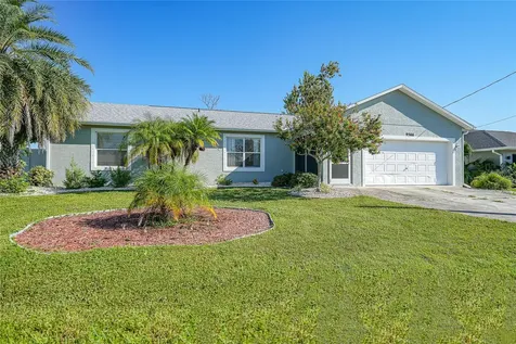 9366 Fruitland Avenue Englewood FL 34224