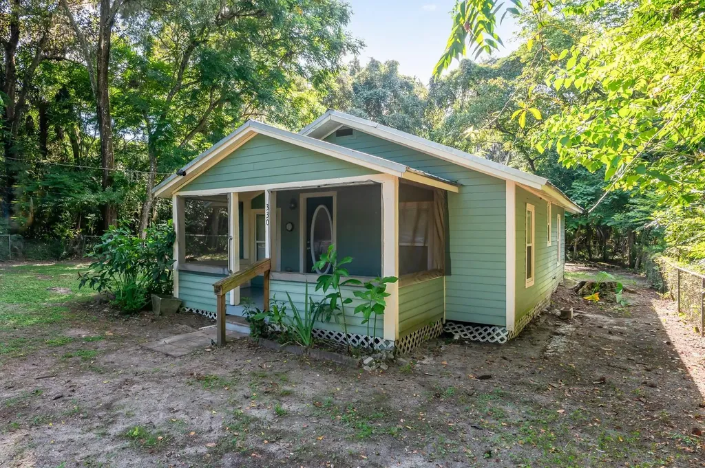 330 SE 74th Street Gainesville FL 32641