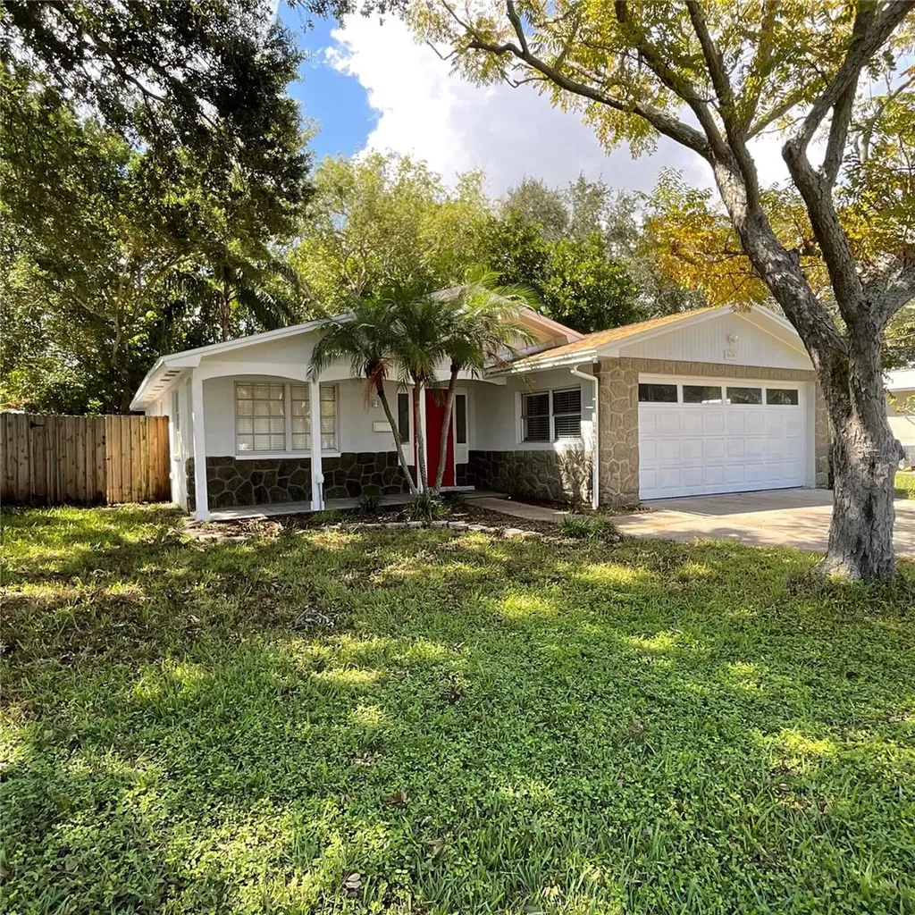 5620 Denver Street NE St Petersburg FL 33703