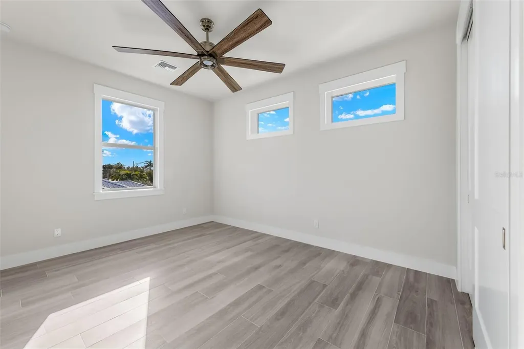 2129 Cape Coral Parkway W Cape Coral FL 33914