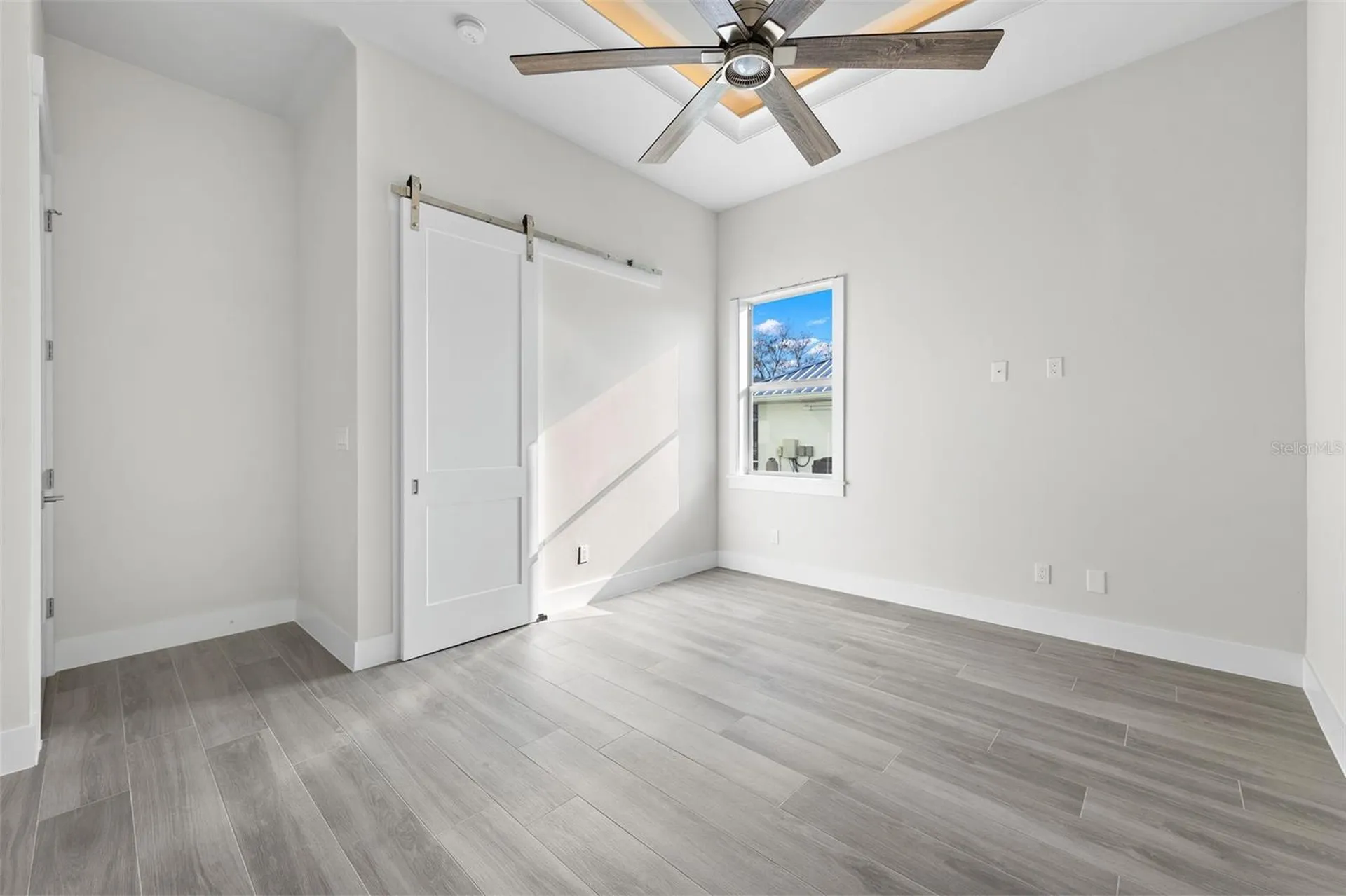 2129 Cape Coral Parkway W Cape Coral FL 33914