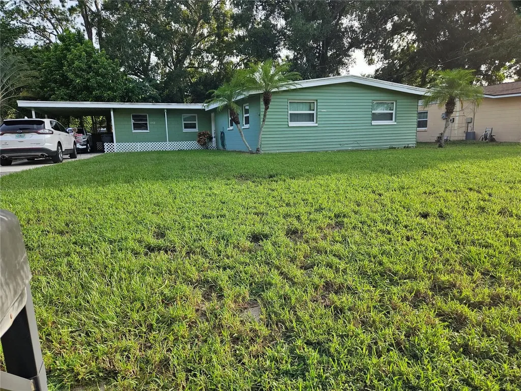 1512 Avenue F NE Winter Haven FL 33881