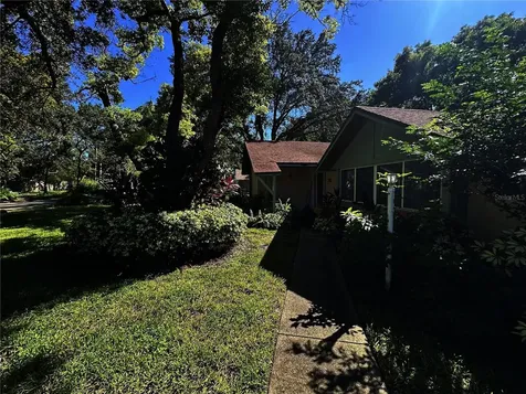 9916 W Bay Street Seminole FL 33776
