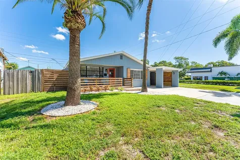 2201 15th Avenue N St Petersburg FL 33713
