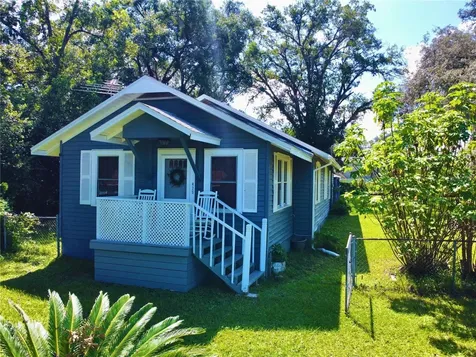 425 2nd Street Polk City FL 33868