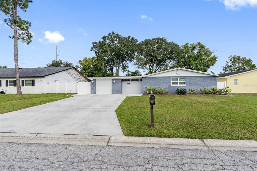 7917 N Woodlynne Avenue Tampa FL 33614