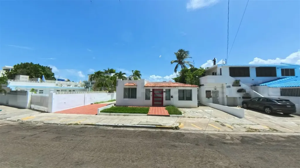 2058 España Street San Juan PR 00911
