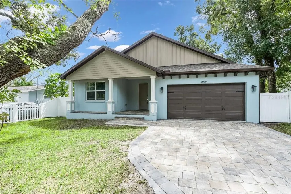2114 W Powhatan Avenue Tampa FL 33603