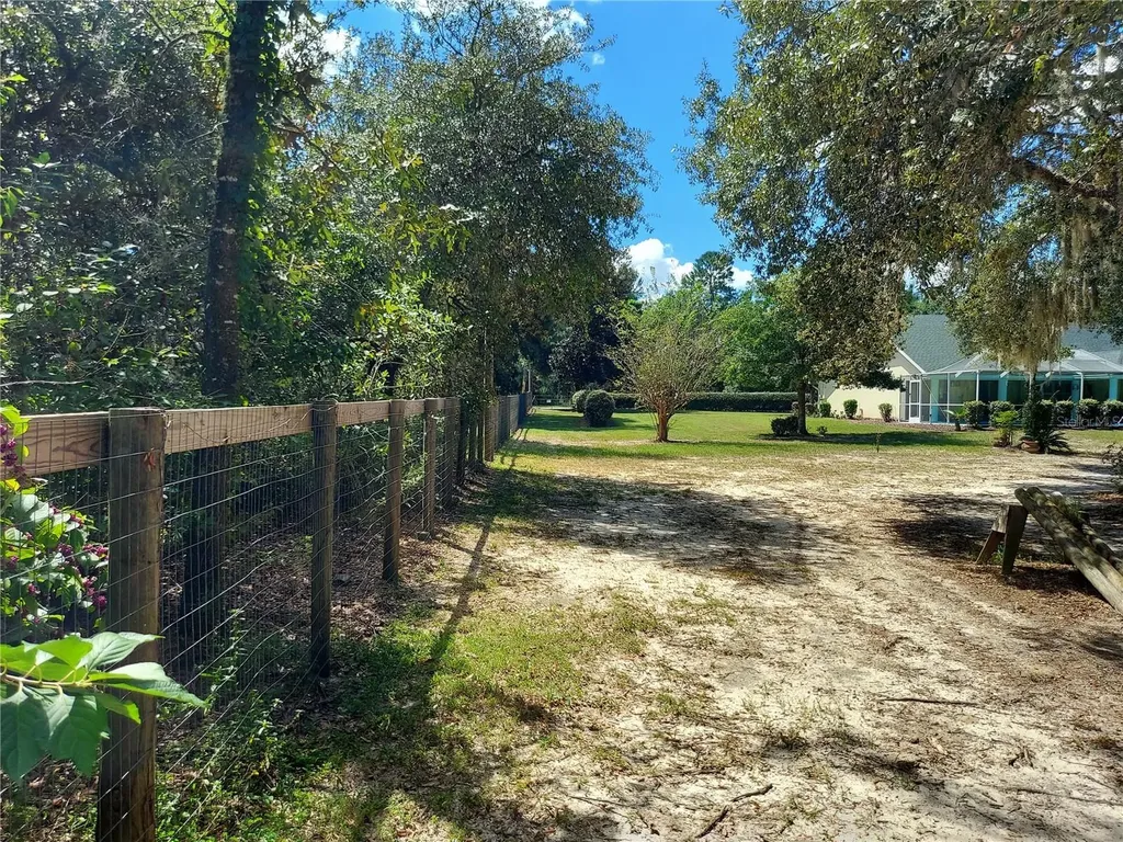 5735 N Lena Drive Beverly Hills FL 34465