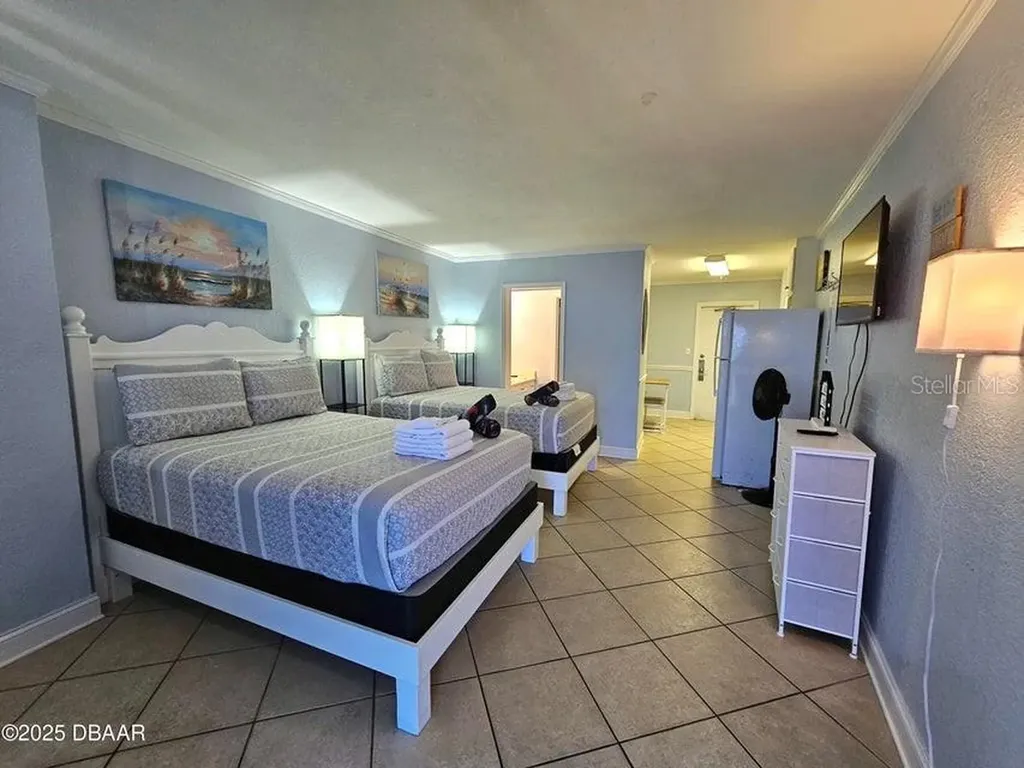 1233 S Atlantic Avenue Daytona Beach FL 32118