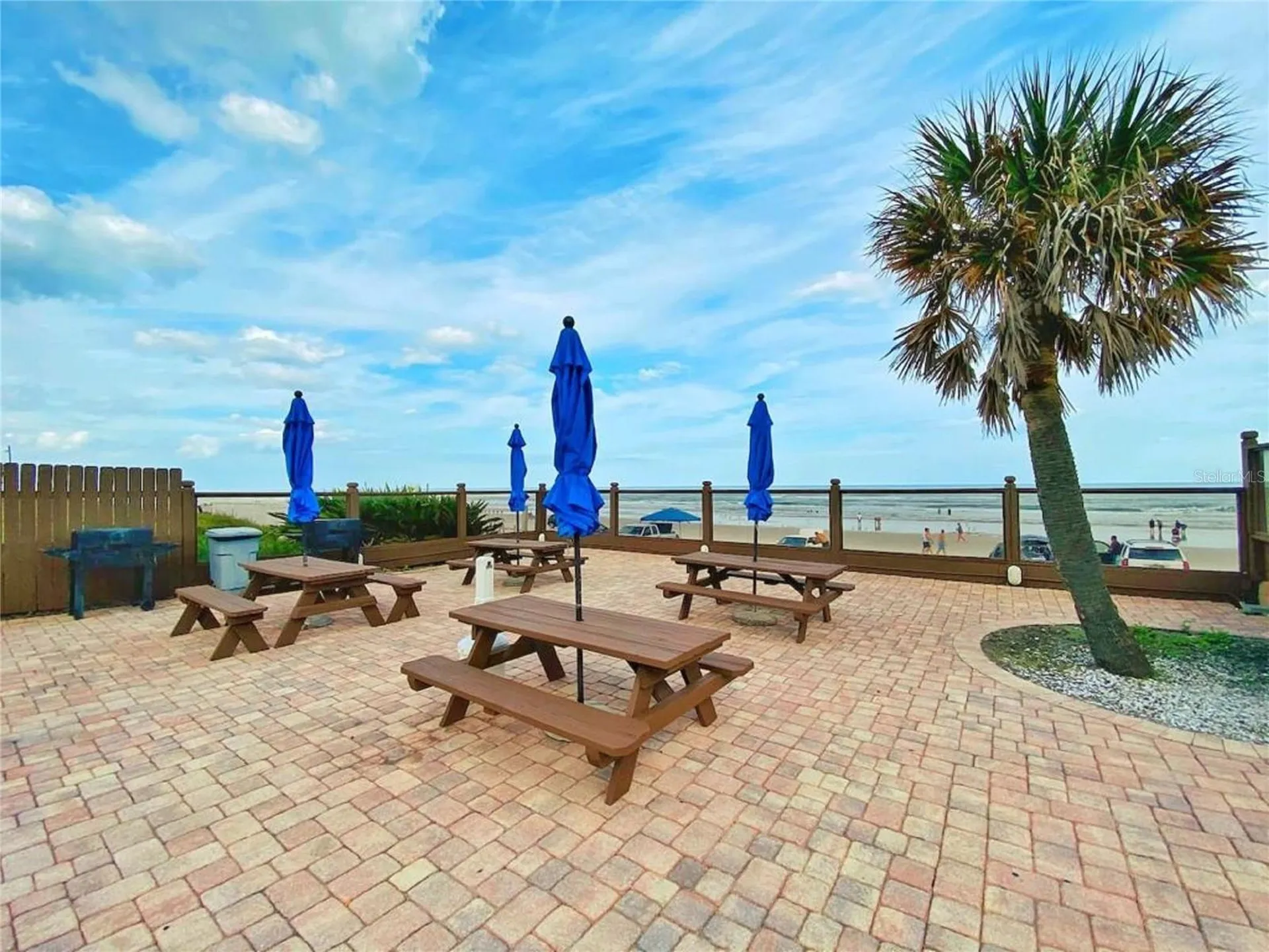 1233 S Atlantic Avenue Daytona Beach FL 32118