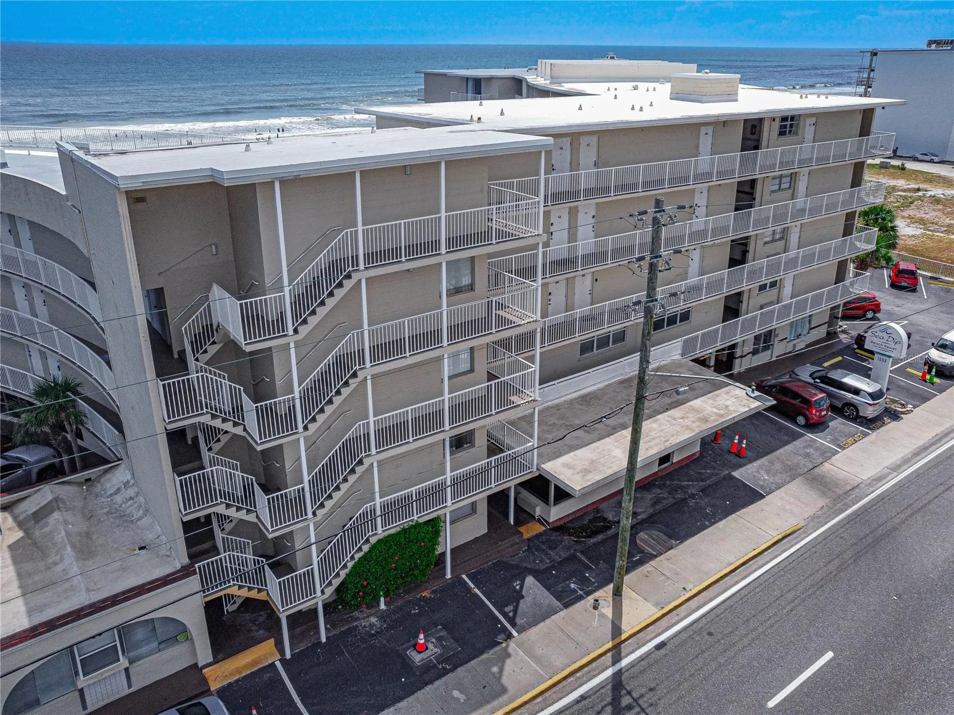 1233 S Atlantic Avenue Daytona Beach FL 32118