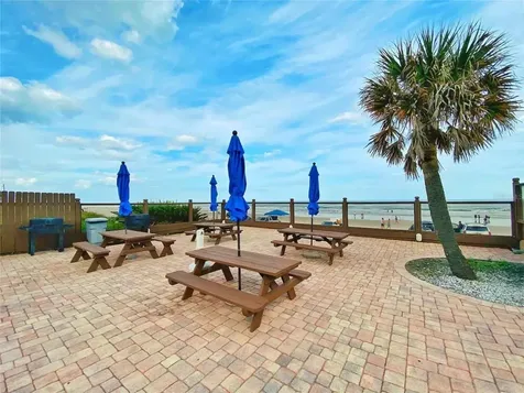 1233 S Atlantic Avenue Daytona Beach FL 32118