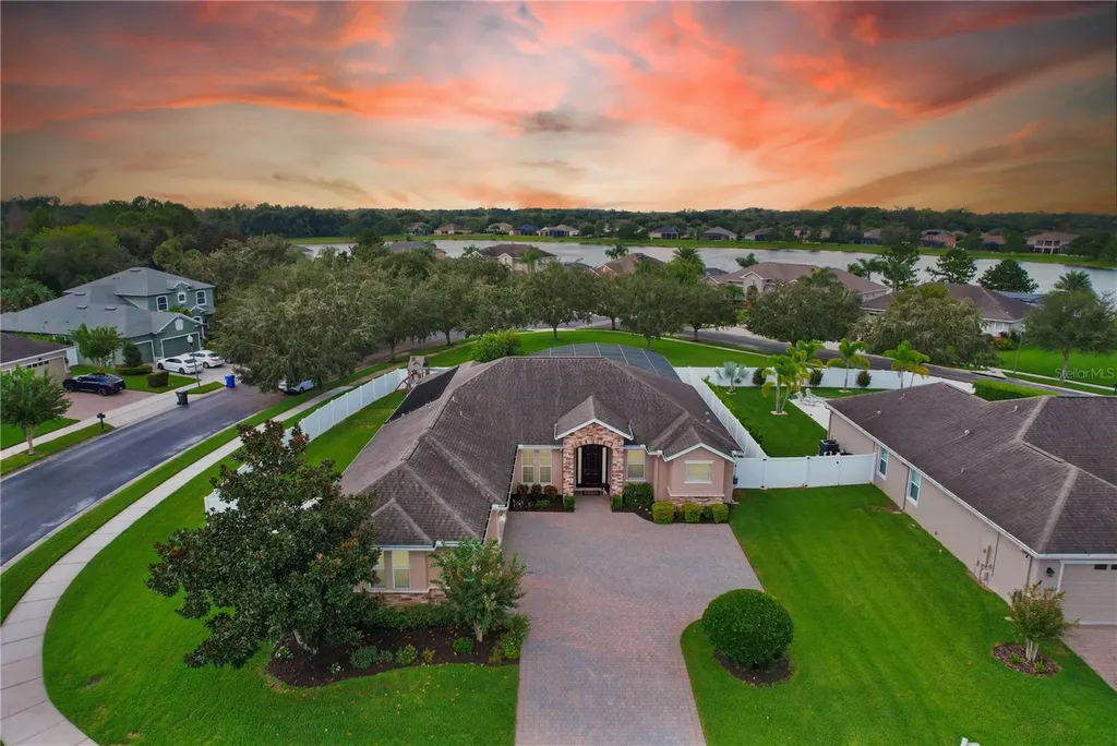 930 Holly Springs Terrace Oviedo FL 32765