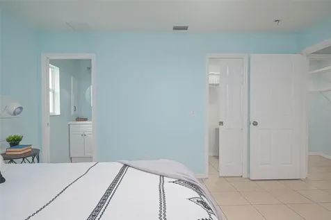 1703 NE 6th Street Cape Coral FL 33909