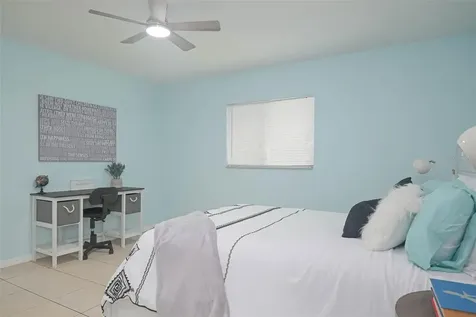 1703 NE 6th Street Cape Coral FL 33909