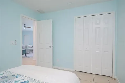 1703 NE 6th Street Cape Coral FL 33909