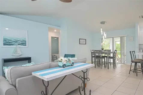 1703 NE 6th Street Cape Coral FL 33909