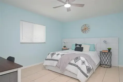 1703 NE 6th Street Cape Coral FL 33909