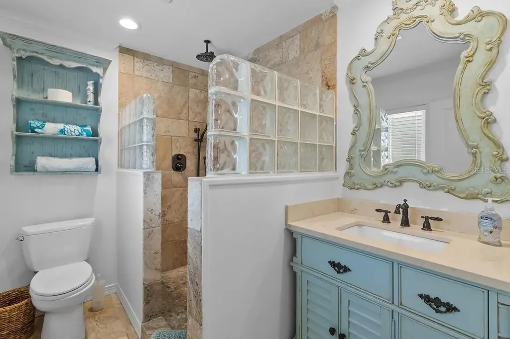2795 A N Beach Road Englewood FL 34223