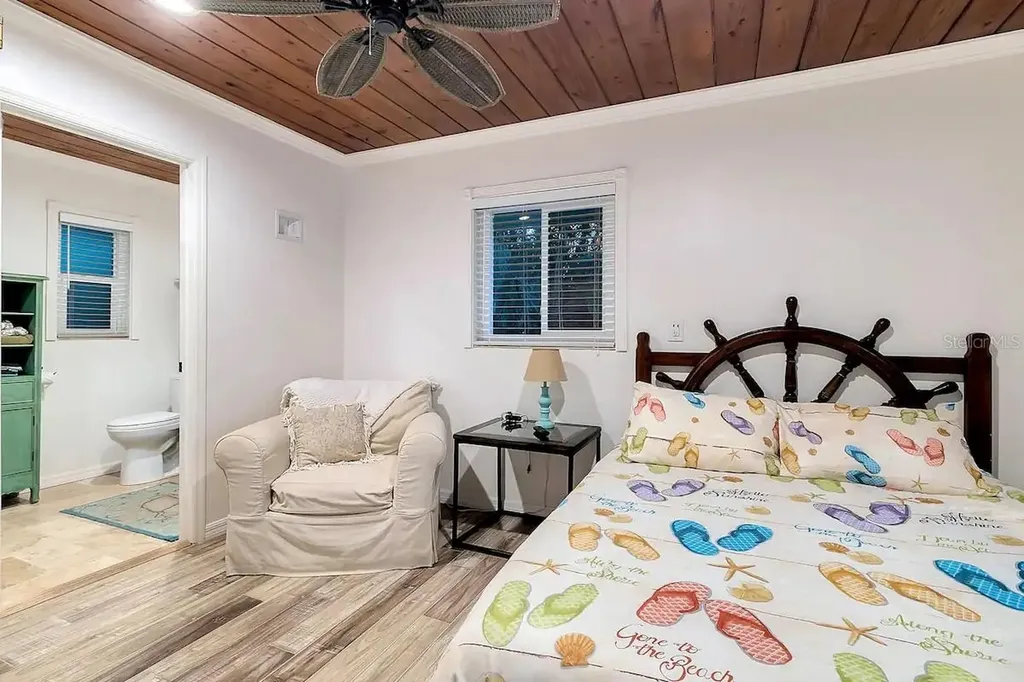 2795 A N Beach Road Englewood FL 34223