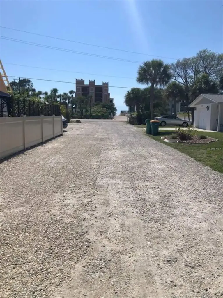 2795 A N Beach Road Englewood FL 34223