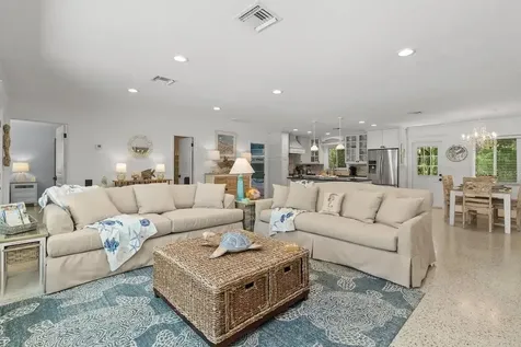 2795 A N Beach Road Englewood FL 34223