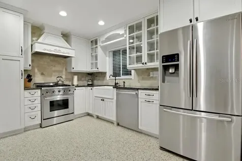 2795 A N Beach Road Englewood FL 34223