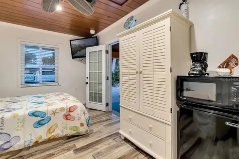 2795 A N Beach Road Englewood FL 34223