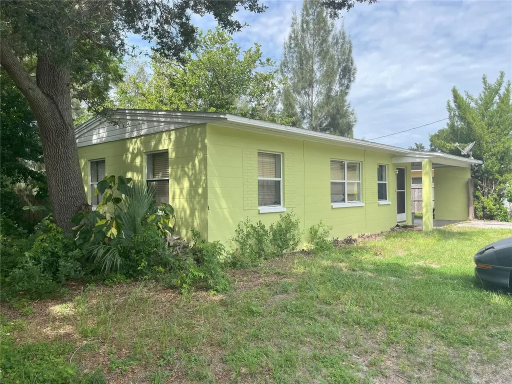 1528 Stevensons Drive Clearwater FL 33755
