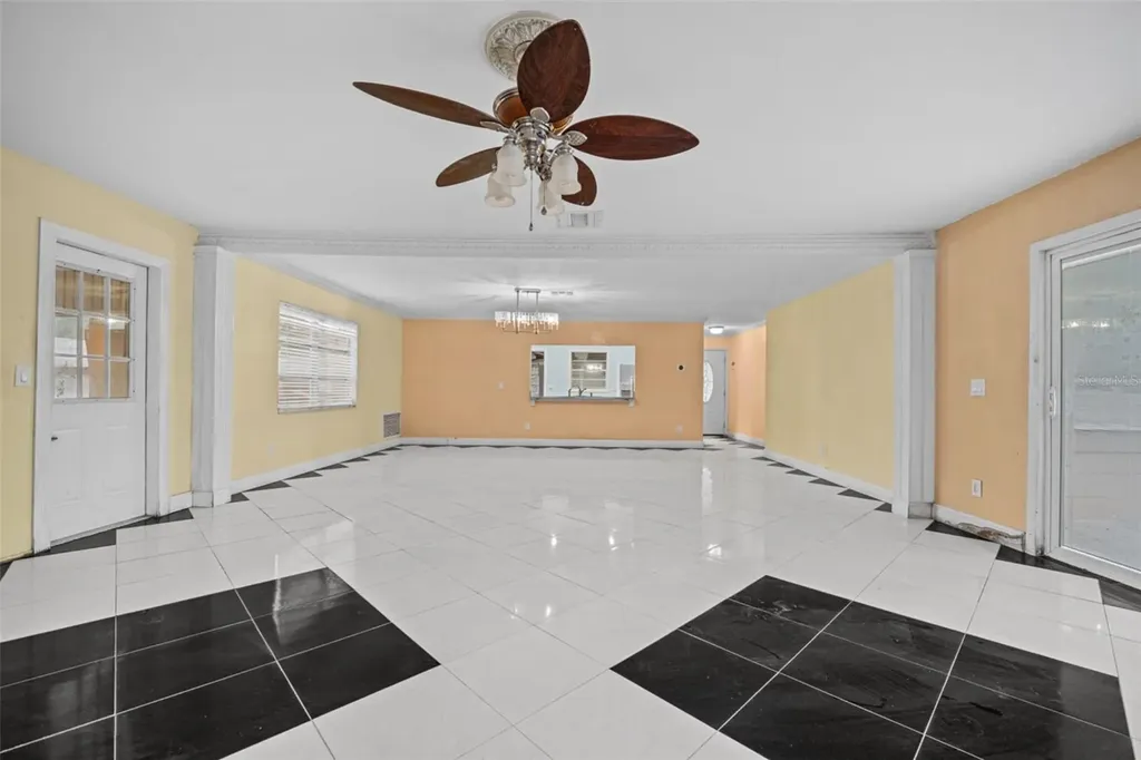 912 Avenue T SE Winter Haven FL 33880