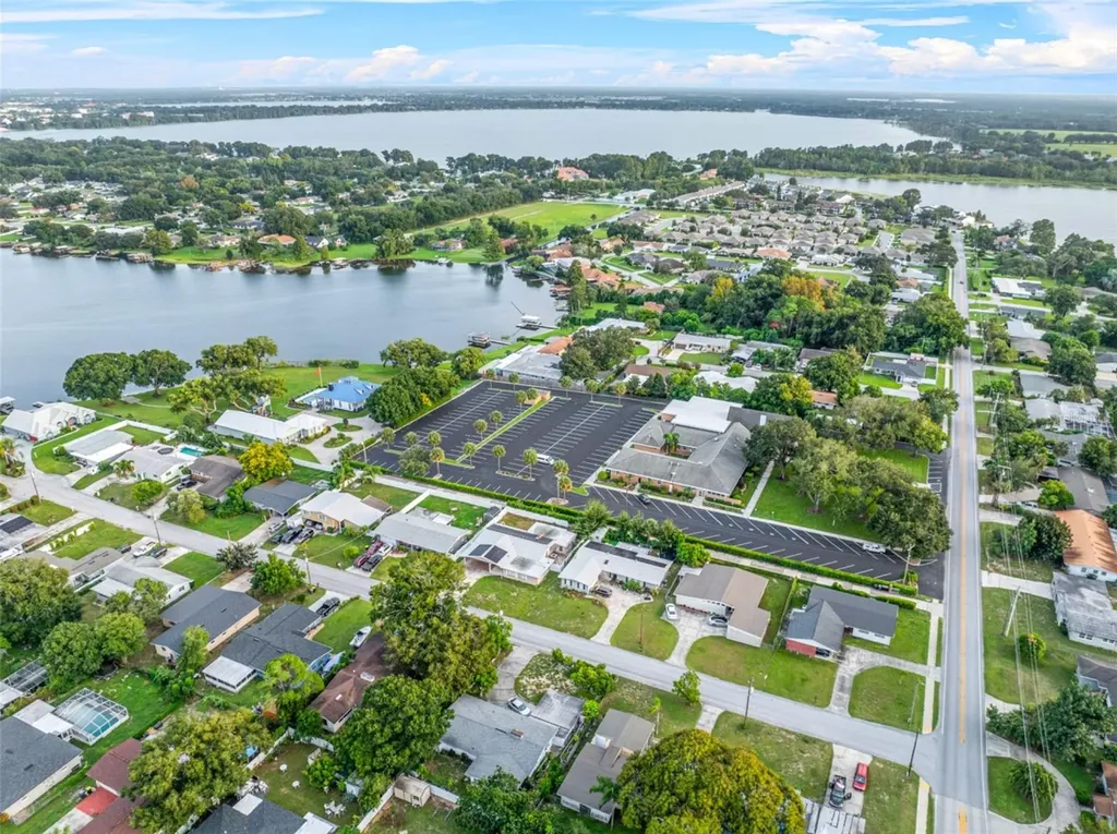 912 Avenue T SE Winter Haven FL 33880