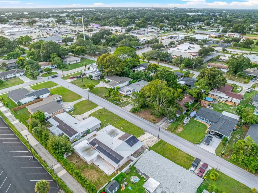912 Avenue T SE Winter Haven FL 33880