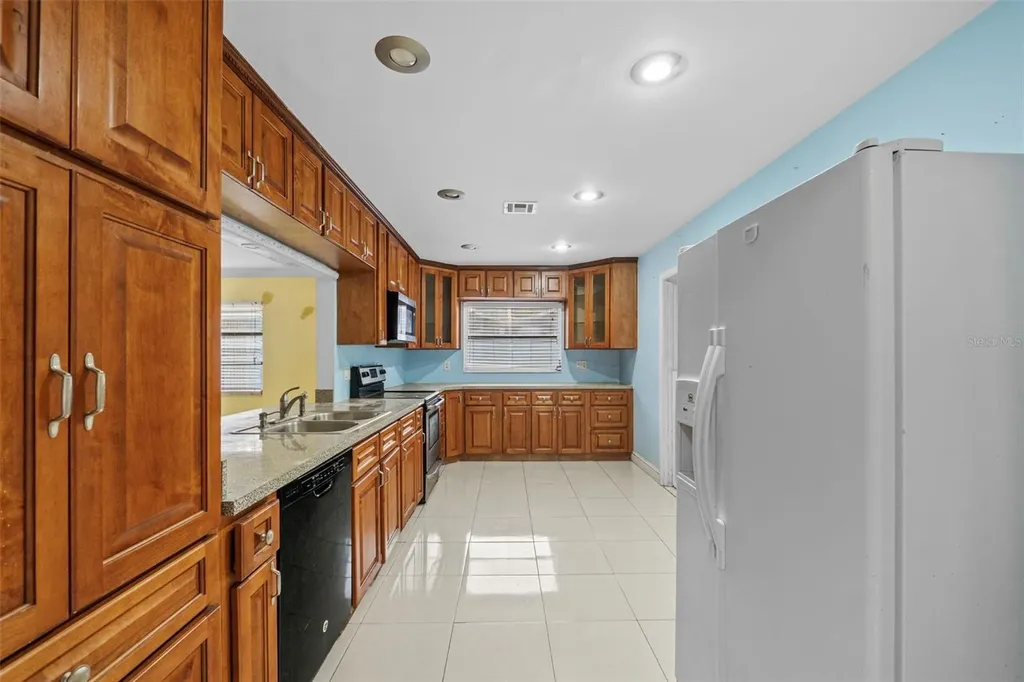 912 Avenue T SE Winter Haven FL 33880