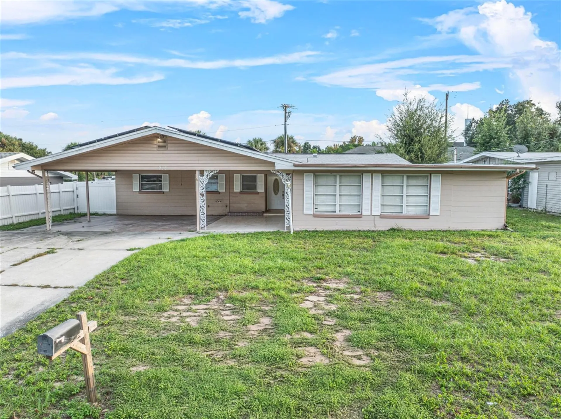 912 Avenue T SE Winter Haven FL 33880