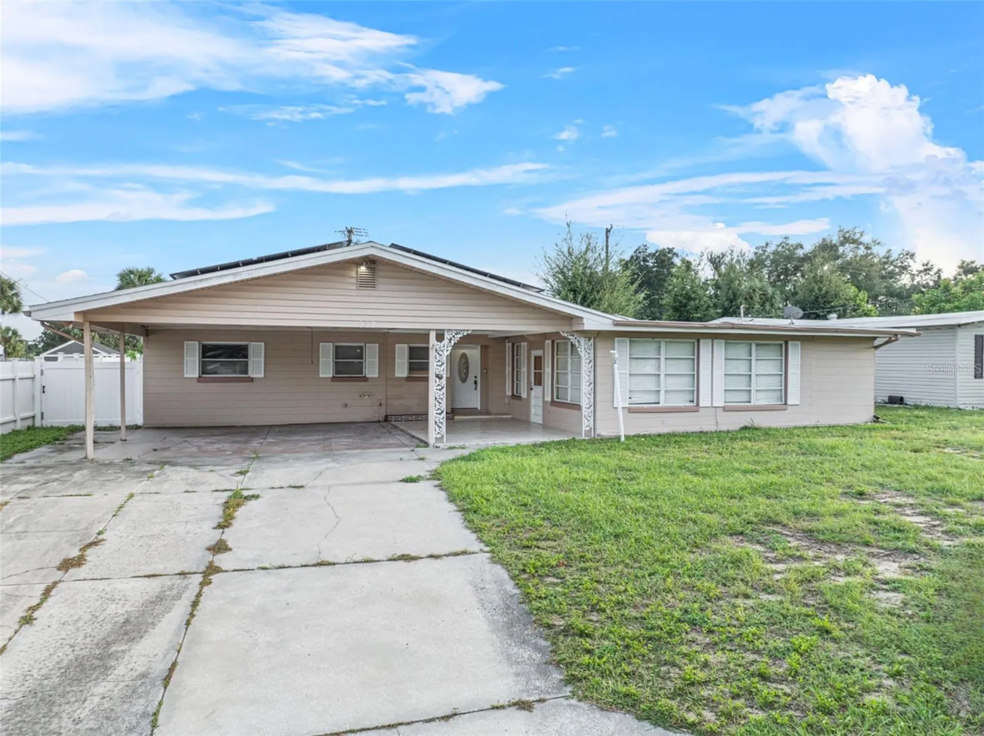 912 Avenue T SE Winter Haven FL 33880