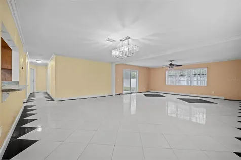912 Avenue T SE Winter Haven FL 33880
