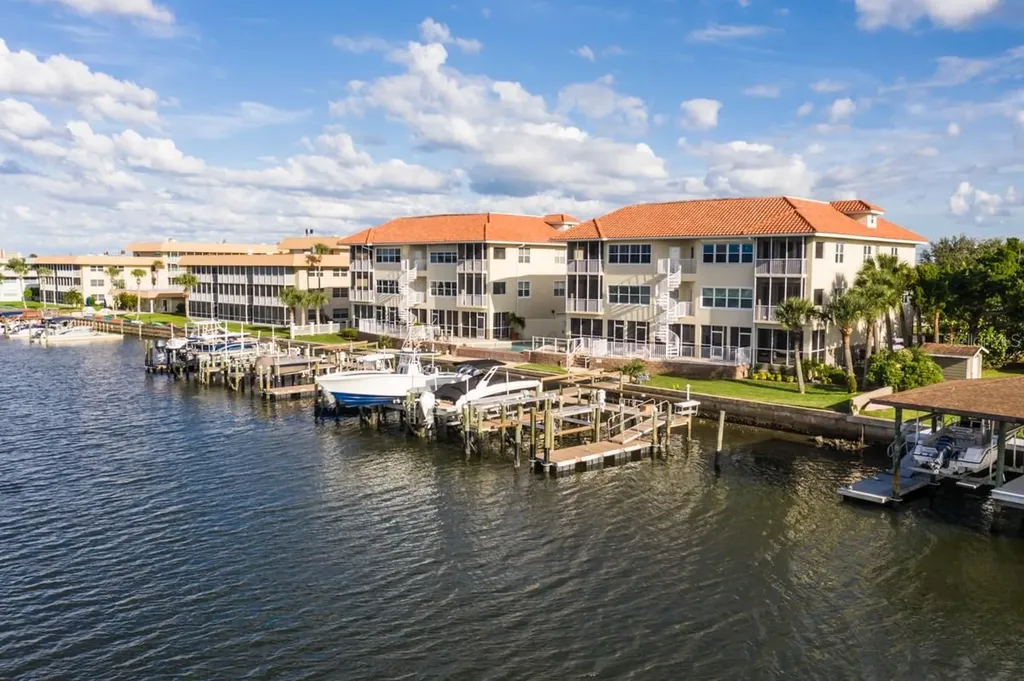 273 Middle Way New Smyrna Beach FL 32169