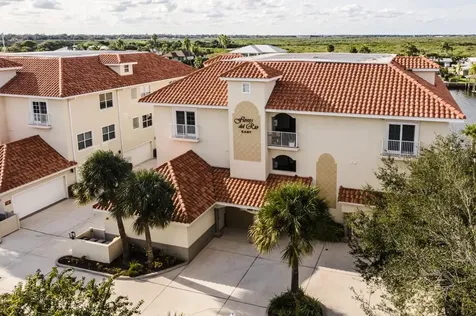 273 Middle Way New Smyrna Beach FL 32169